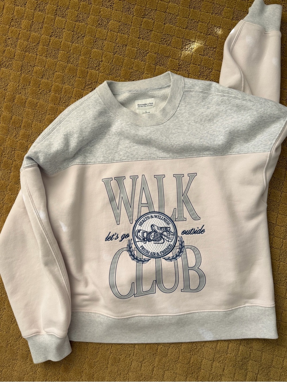 Walk Club Abercrombie Crewneck